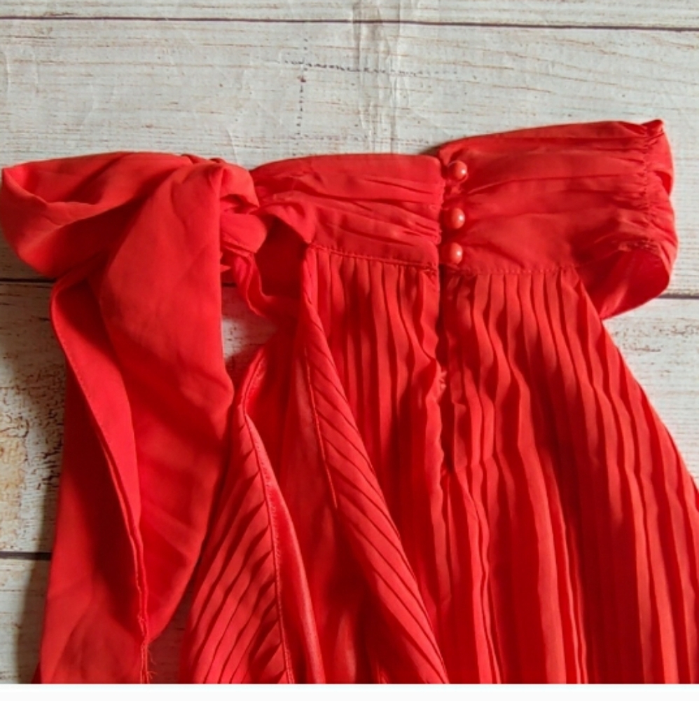 H&M HALTER STYLE PLEATED SWING TOP SIZE 4